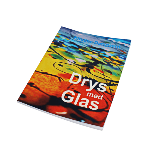 Drys med Glas af Kirstine Damgaard
